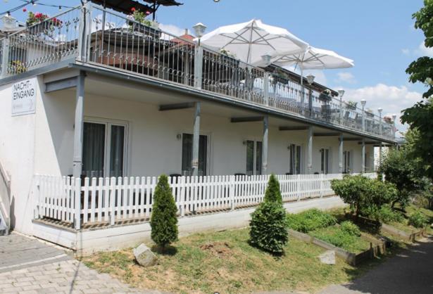 Küffner Hof Hotel Langenbeutingen Eksteriør billede